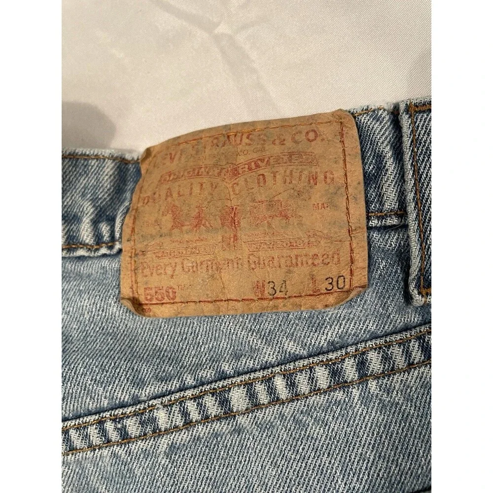 Levi’s 550 Jeans Men Size 34x30 Blue Denim Light Wash Vintage Actual (34x29.5)